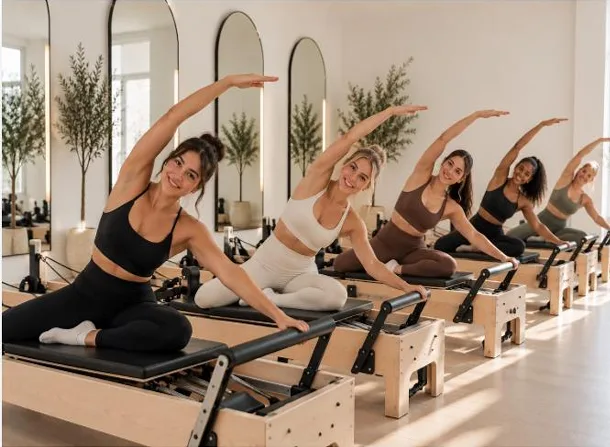 Beginner Pilates class on the Reformer at SÁORLA